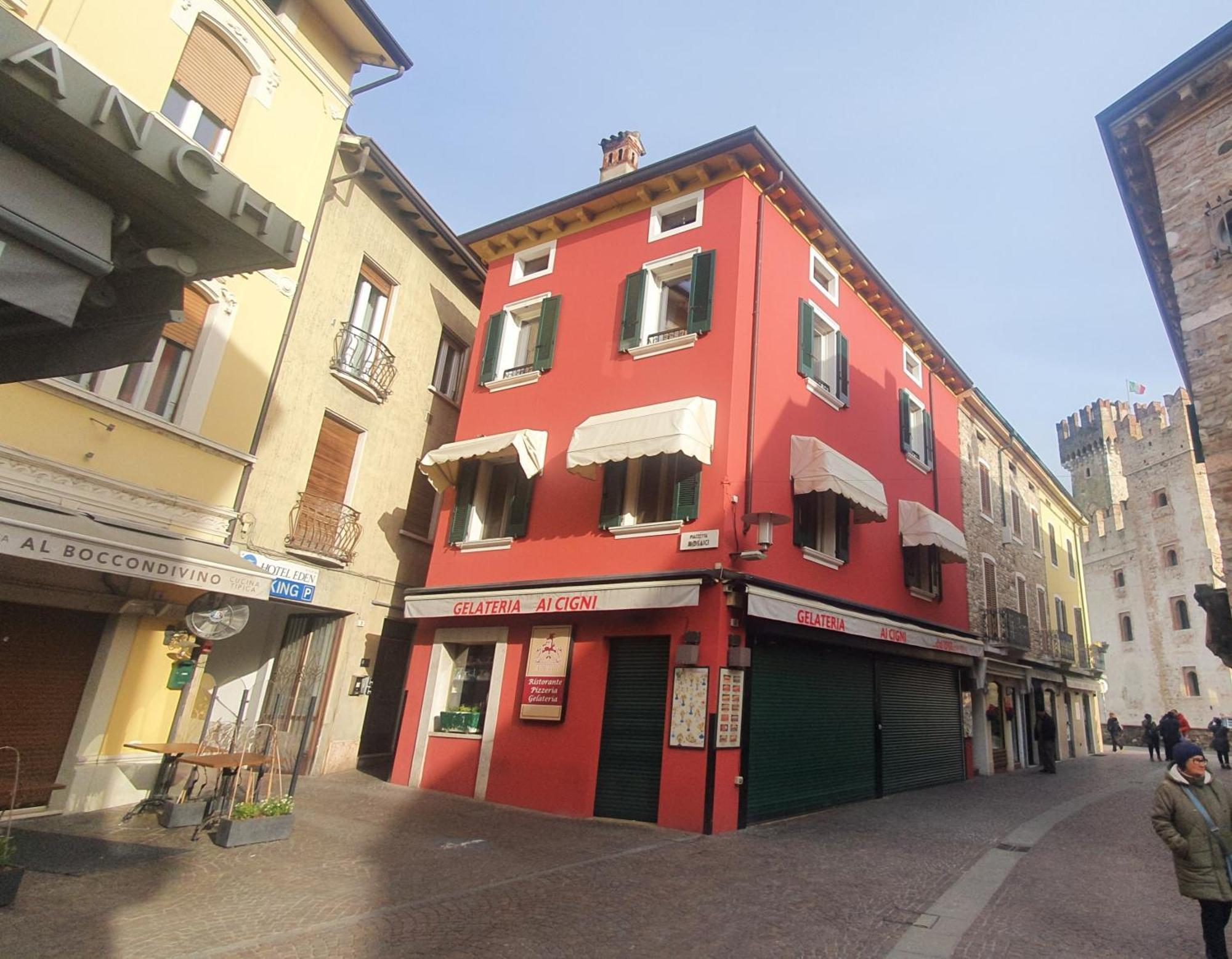 Apartamento Sirmione4U - Domus By The Castle Exterior foto