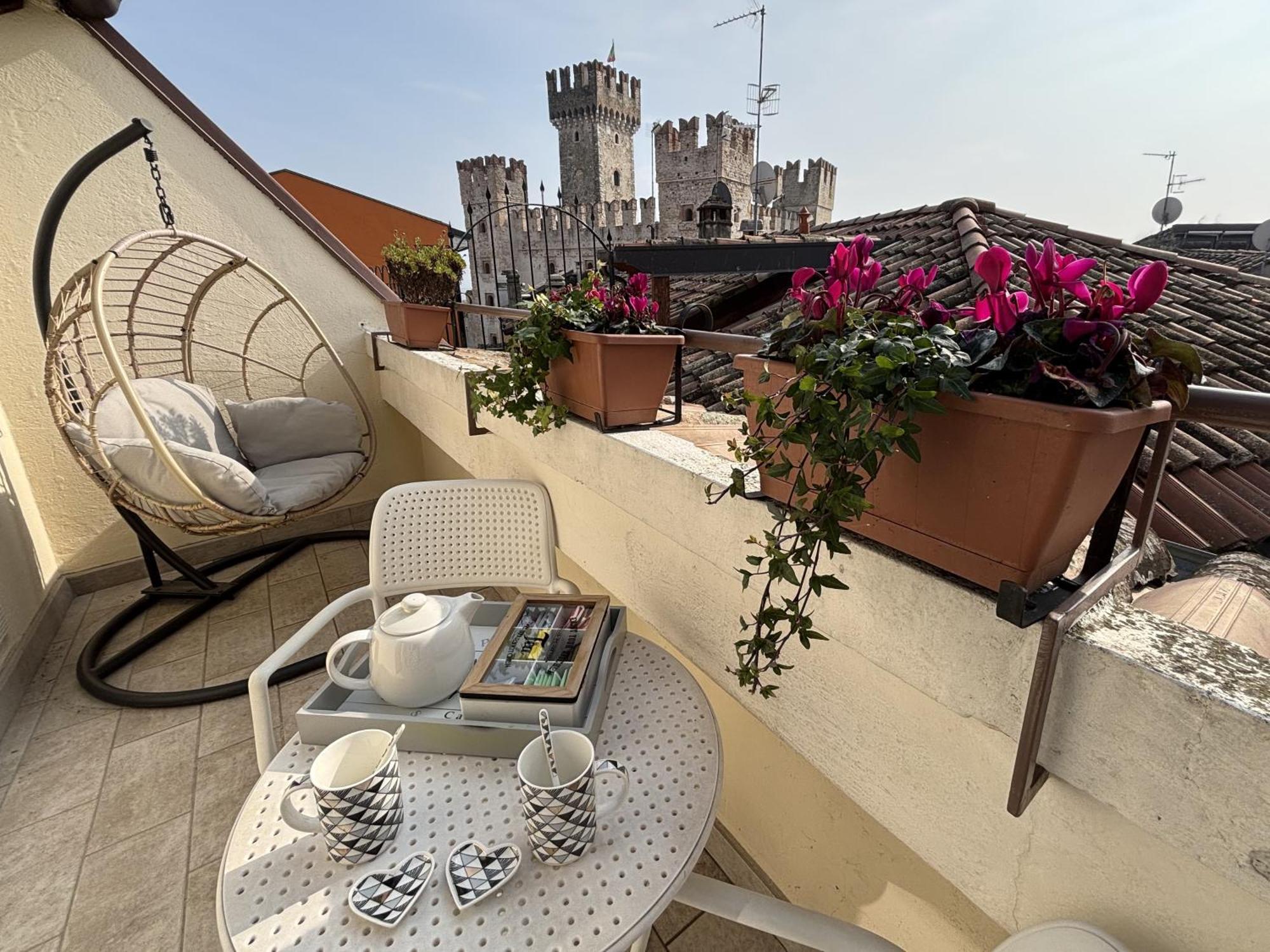 Apartamento Sirmione4U - Domus By The Castle Exterior foto