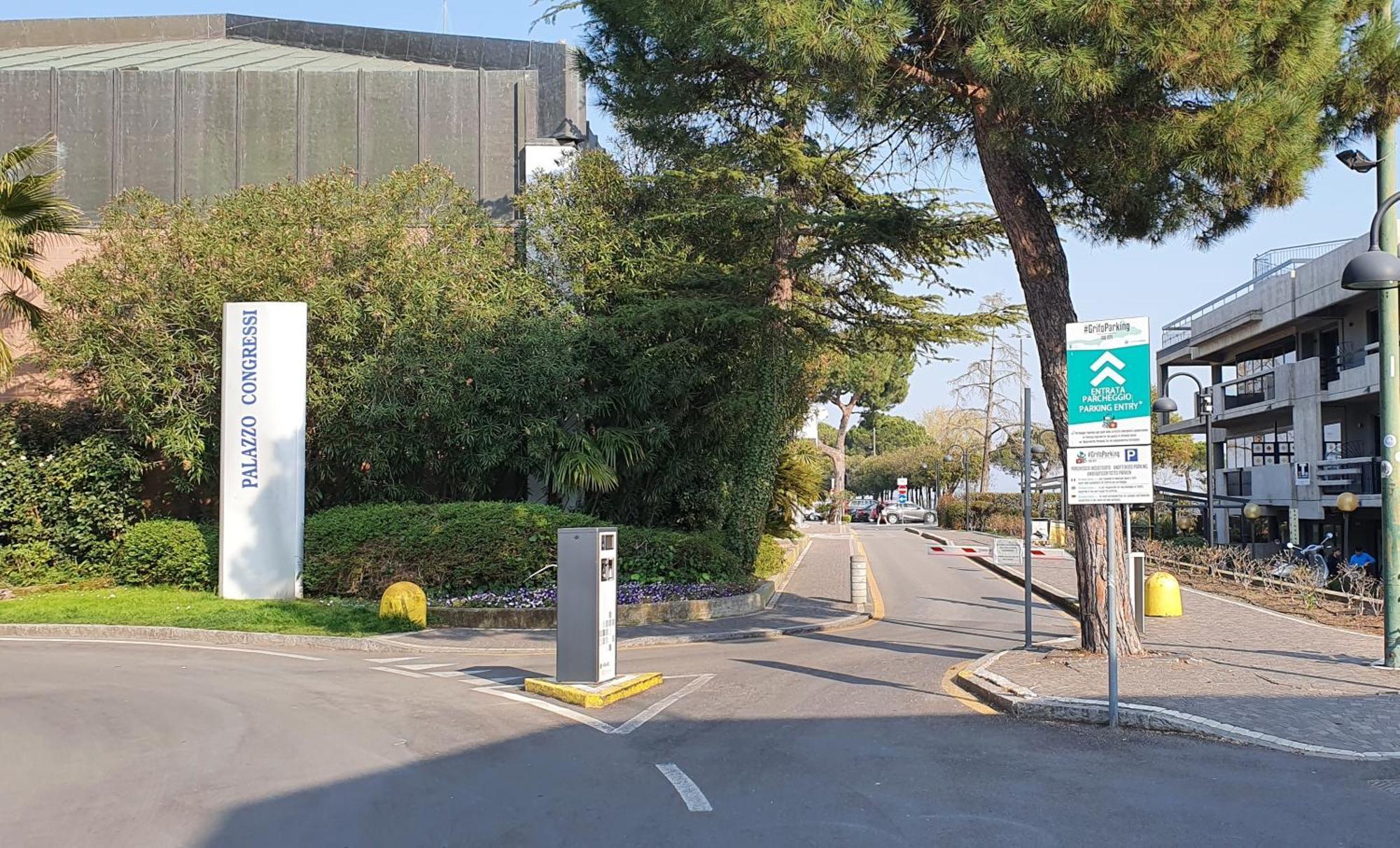 Apartamento Sirmione4U - Domus By The Castle Exterior foto